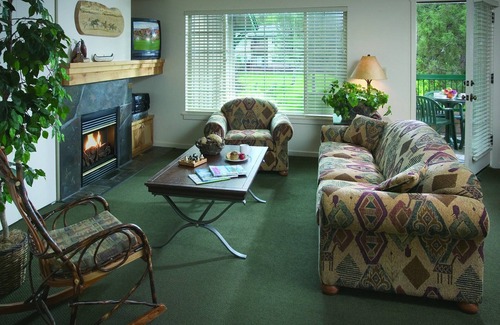 Klamath Falls Resort | Beautiful resort in the heart of it all!