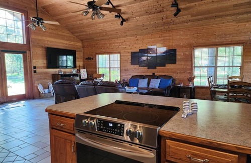 Heber Springs House | Beautiful River Front Cabin with Private Dock! Perfect spot for Trout Fishing!