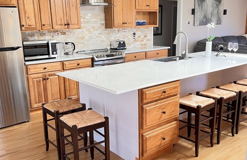 New Buffalo Cabin | Beautiful River Property Private Cabin, less than 5 minutes from DT New Buffalo!