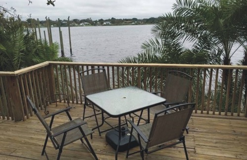 Roseland Cottage | Beautiful Riverfront Cottage w/boat dock - 15 mins from beach - Sept Savings!