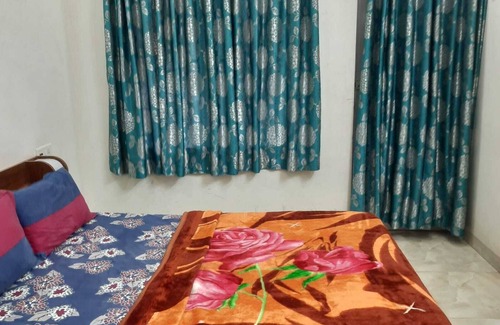 Raipur House | Beautiful Room, Best Location, Friendly Host, AC, Attached Bathroom, Kitchen