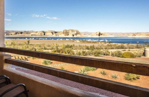 Wahweap Resort | Beautiful Scenery on Lake Powell! Pool, Parking, Fitness Center, Restaurant