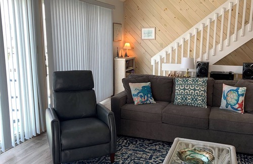 Sea Isle City House | Beautiful Sea Isle Townhouse with Ocean and Bay Views!