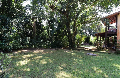 Barra do Sahy House | Beautiful, spacious house with 4 bedrooms, veranda with hammocks, garden.