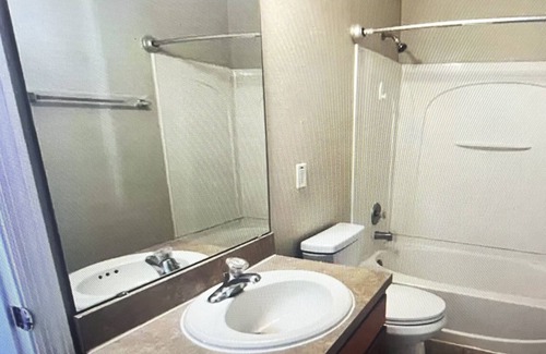 Sanford House | Beautiful spacious Lake view town house.