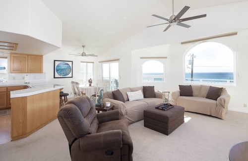 Cayucos House | Beautiful Spacious Monthly Rental with incredible Ocean Views