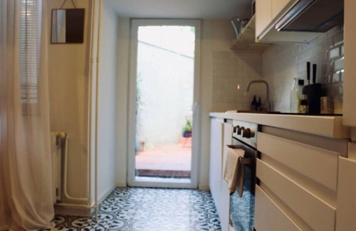 Chatelain Apartment | Beautiful Studio in "le Châtelain" - Ground floor