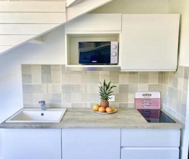 Cul de Sac House | Beautiful suite S12B with pool and sea view