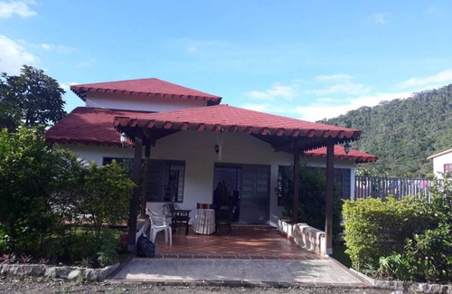 Chinacota Cabin | Beautiful summer house with swimming pool in sunny Chinacota Near to Cúcuta COL