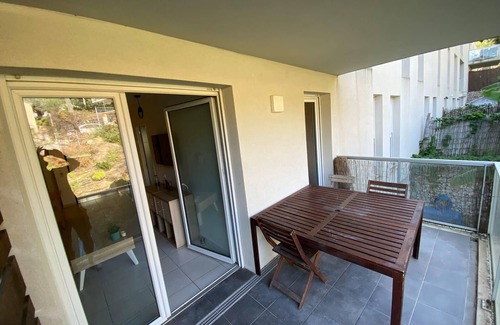 Toulon Apartment | Beautiful T2 with swimming pool - near park