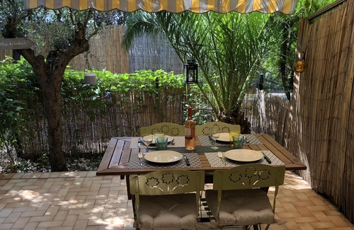 Le Pradet Apartment | * Beautiful T2, garden of 70 m2, quiet, sunny, 50 meters from the beach