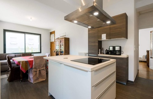 Annecy Villa | Beautiful typical Savoyard villa with large garden 4 minutes walk from the lake