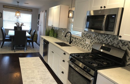 Fredericksburg House | Beautiful Updated/Decorated Quaint Cottage in the Heart of Fredericksburg