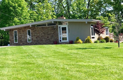 Mill Springs House | Beautiful Vacation Home on Lake Cumberland, Monticello, KY