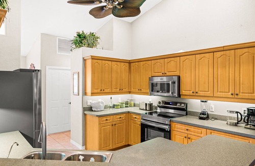 North Port House | Beautiful Vacation Home - Heated pool