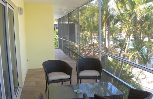 Venetian Shores Villa | Beautiful Venetian Shores, Cozy home, Heated pool, Tiki, Boat Lift, Fish & Dive.