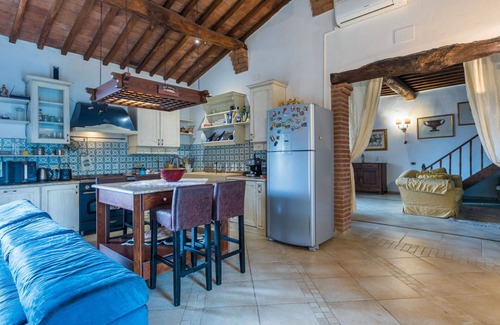 Bollano House | Beautiful villa with A/C, hot tub, WIFI, private pool, TV, patio, pets allowed and panoramic view