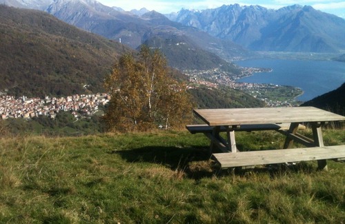 Menaggio Apartment | Beautiful view of the lake and mountains, free WiFi, calm.