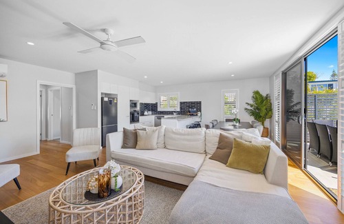 Port Macquarie House | “Beautiful Views” close to Flynn's Beach