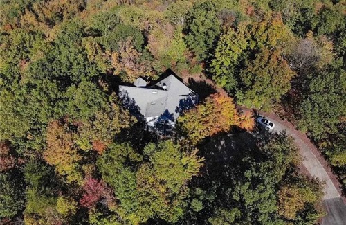 Boomer House | Beautiful views from every room in this spacious, secluded home with fast wifi