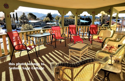 West Sedona House | BEAUTIFUL VIEWS ~ SPACIOUS 2 BDRM/2 BATH ~ 150 STEPS TO STUPA & TRAILS