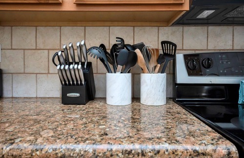 Bay Lake House | Beautiful views/WALT DISNEY WORLD 10 MINS/EXQUISITE/PRIVATE POOL AND SPA