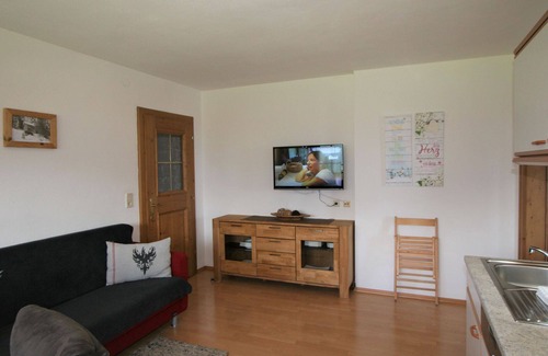 Außerweerberg Villa | Beautiful villa for 6 people with WIFI, TV, patio and panoramic view