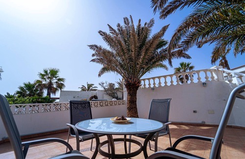Poris de Abona Villa | Beautiful Villa Duque with Pool in Poris Abona and Parking