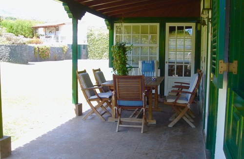 Las Arenas Villa | Beautiful villa/farmhouse in exclusive 5,000m2 botanical garden, private pool