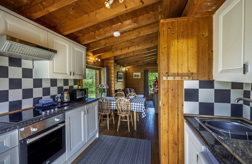 Spittal of Glenshee House | Beautiful villa for 4 people with WIFI, hot tub
