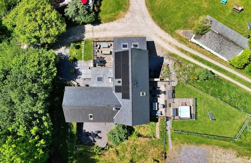 Eglwysbach House | Beautiful villa for 4 people with hot tub, WIFI, terrace and pets allowed