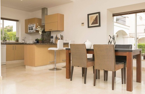 Arcos de la Frontera House | Beautiful villa for 4 guests with A/C, pool, WIFI, TV, terrace and parking