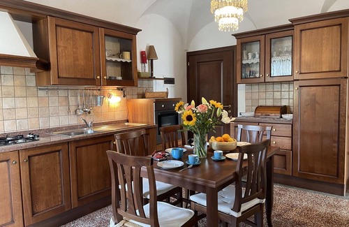 Torrazza House | Beautiful villa for 5 guests with WIFI, terrace, pets allowed and panoramic view