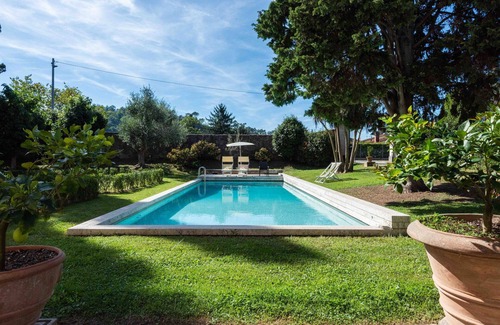 Vicopelago Villa | Beautiful villa for 6 guests with hot tub, A/C, private pool, WIFI and TV