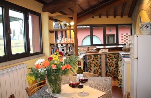 Montegonzi Villa | Beautiful villa for 4 guests with pool, WIFI, TV, patio, pets allowed and panoramic view