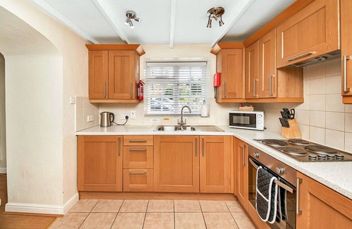 Thirsk House | Beautiful villa for 4 guests with hot tub, pool, WIFI, terrace and pets allowed