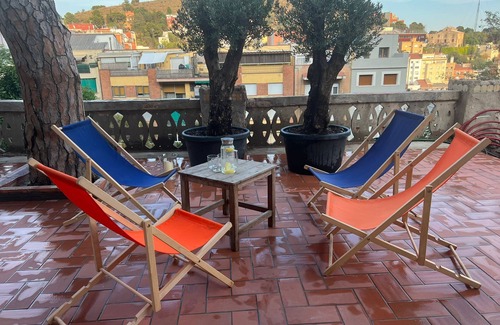 El Coll Villa | Beautiful Villa With Jacuzzi and Garden in City of Barcelona