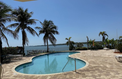St. Petersburg - Clearwater Condo | Beautiful waterfront view condo a