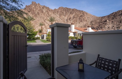 La Quinta Cove Villa | Beautifull 1st Floor, Corner Resort Suite, Updated with Great Views 2BR#065127