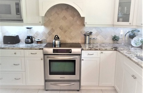 Ocala House | Beautifully Decorated Home in Quiet Neighborhood.