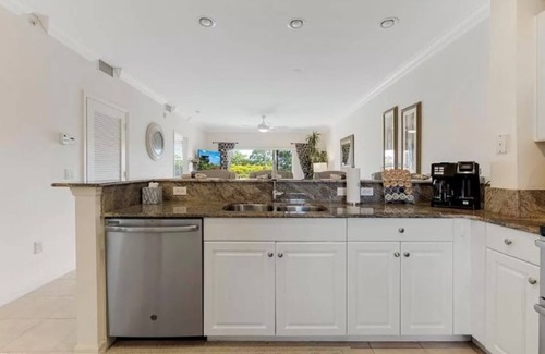 Caloosahatchee Condo | Beautifully Designer Inspired Condo with Park-Like Setting in Banyan Trace