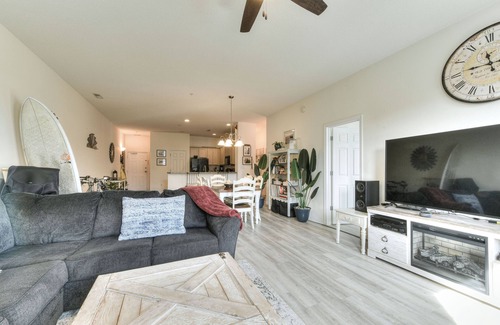 Villages of Five Points Condo | Beautifully Furnished Condo in Villages of Five Points