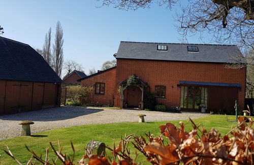 Durley Apartment | Beautifully presented, countryside, self-contained, 1-bed apartment