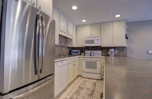 Copper Mountain Village Condo | Beautifully Remodeled, Mountain Views SB204