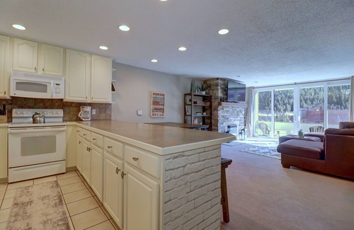 Copper Mountain Village Condo | Beautifully Remodeled, Mountain Views SB204