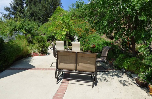 Agoura Hills House | Beautifully remodeled, Furnished, 3 Bedrooms and 2 Bathrooms,