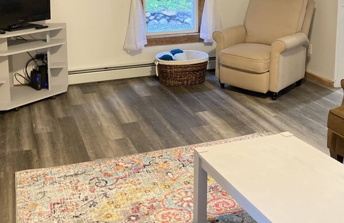 Lisbon House | Beautifully Renovated 3 Bedroom Home