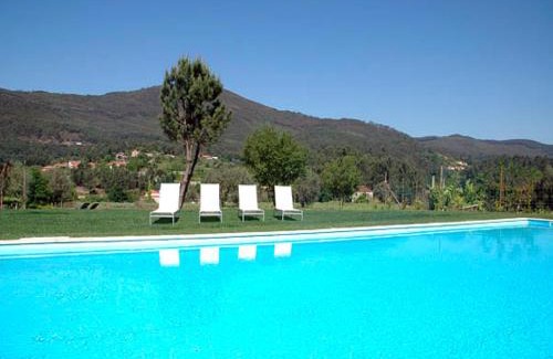 Fornelos Villa | Beautifully Restored Ponte De Lima Farm House 6 Bedrooms Quinta Fornelos Private Pool & Surrounded By Hectares Of Vineyards