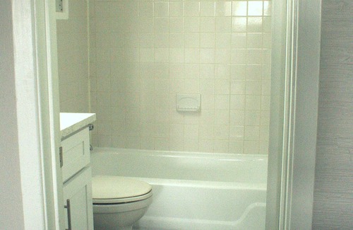 Northeast Dallas Condo | Beautifully Updated, Fully Furnished Studio Condo In the heart of Dallas