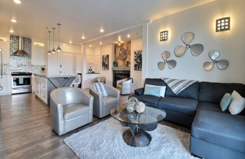 Park City Condo | Beautifully Updated Contemporary Deer Valley Condo